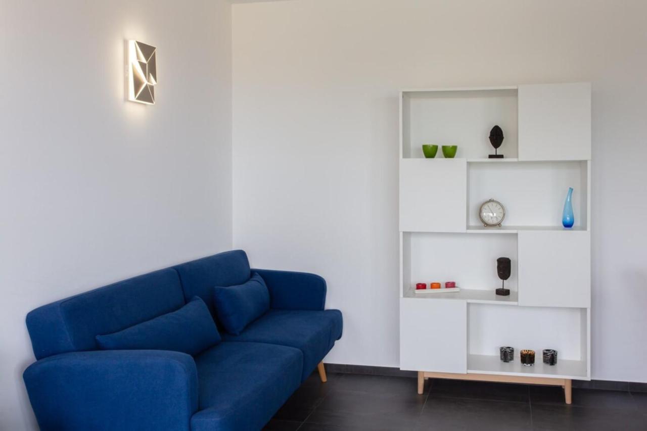 Villeneuve Des Anges 卢贝新城 外观 照片